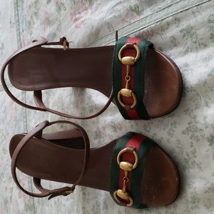 Womans gucci sandals